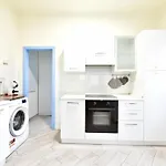 Casa Rossa Apartment